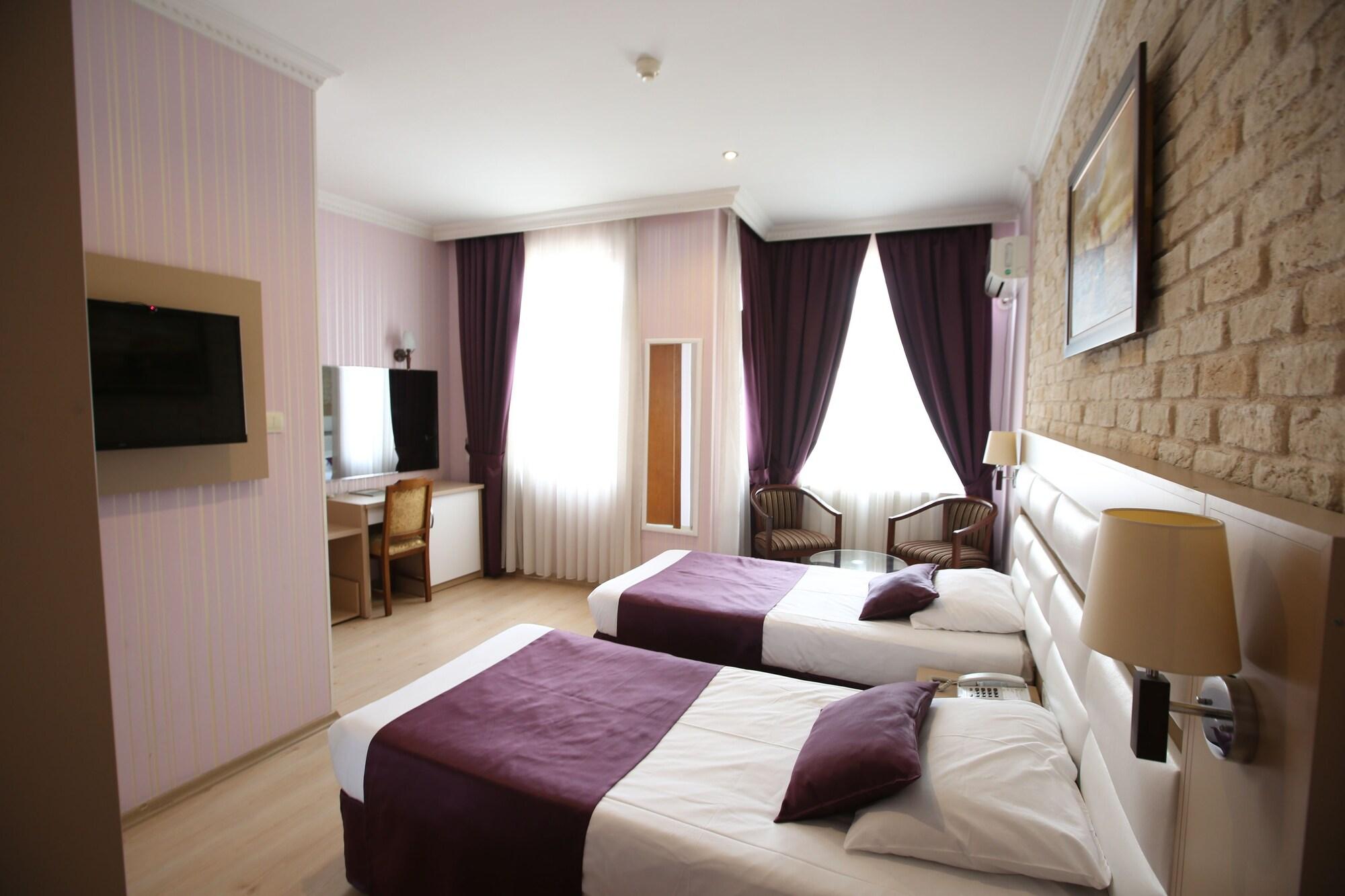 Nil Hotel Istanbul Exterior foto